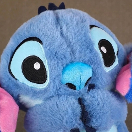 MASKOTKA STITCH MIŚ SZUMIŚ PRZYTULANKA ODDYCHAJĄCA USPOKAJACZ PLUSZAK STICH