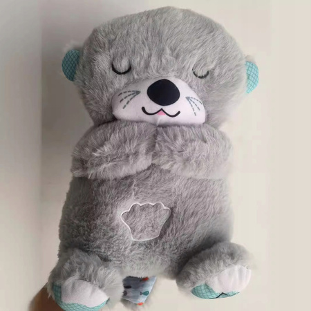 MIŚ SZUMIŚ PRZYTULANKA MASKOTKA WYDRA SZUMIĄCA USPOKAJACZ ODDYCHAJĄCA WYDRA