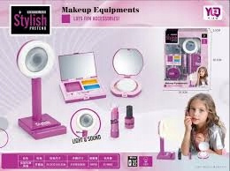 Zestaw piękności lampa stołowa ze światłem i akcesoriami mała influencerka