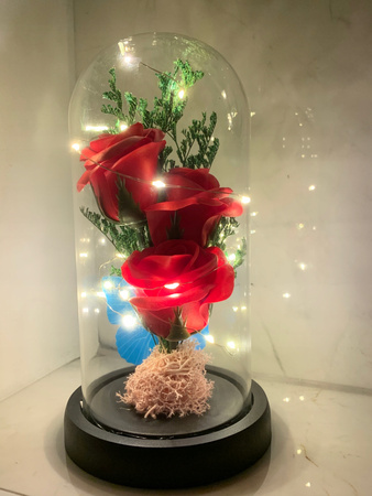 WIECZNA ROZA SWIECACA W SZKLE LED PREZENT + bilecik na walentynki dla niej